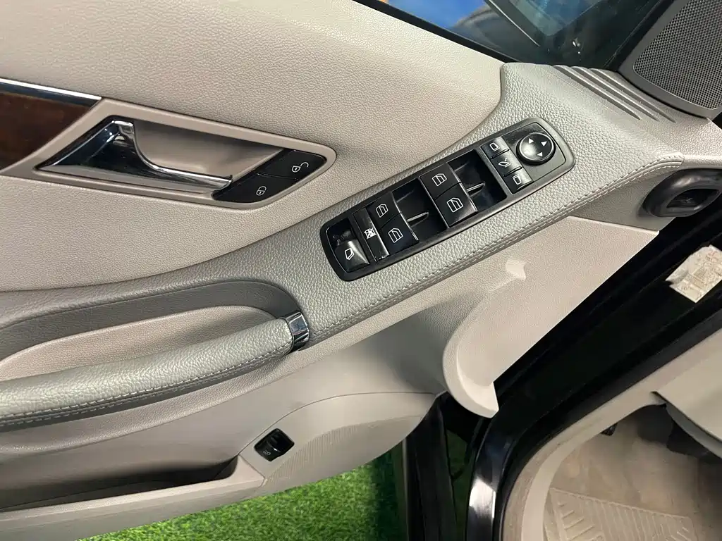 Mercedes-Benz R 2010 R 350 L 4MATIC Grand Edition