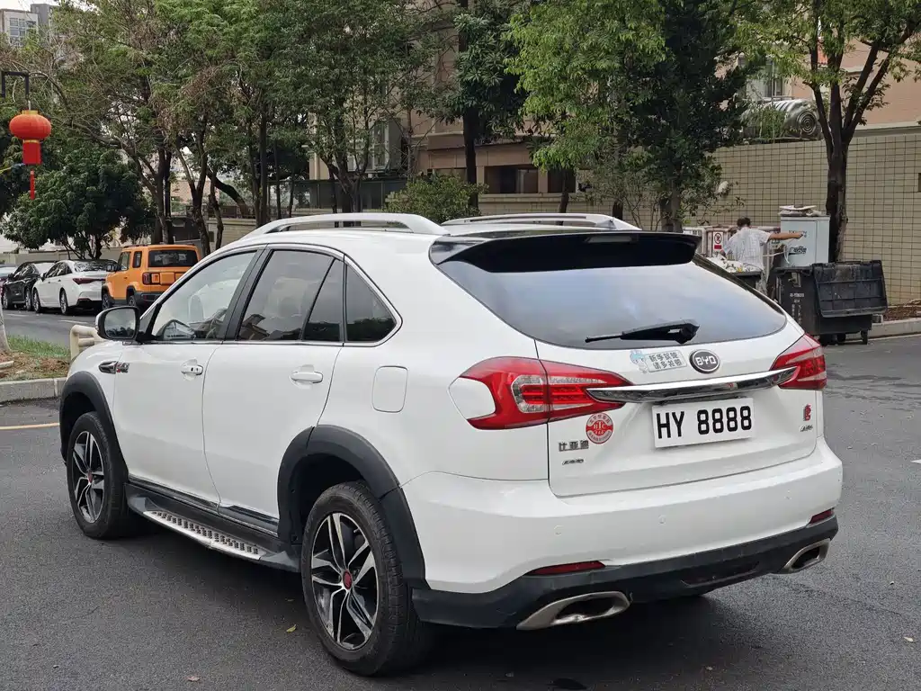 BYD Tang New Energy — миниатюра 4