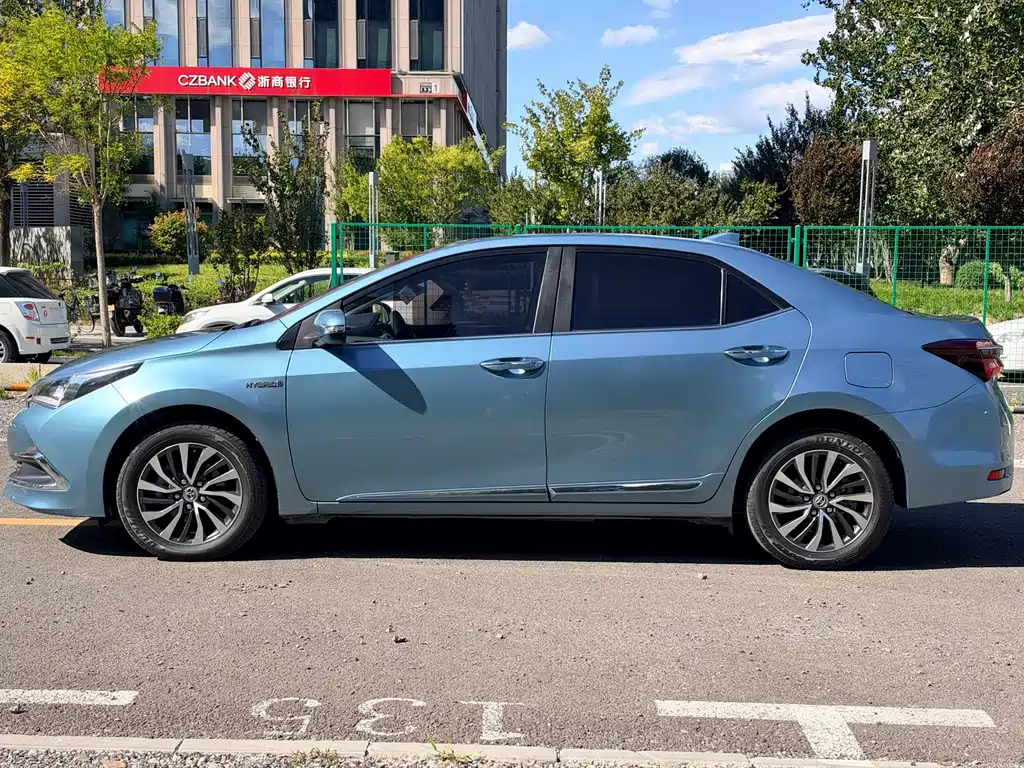 Toyota Corolla — миниатюра 8
