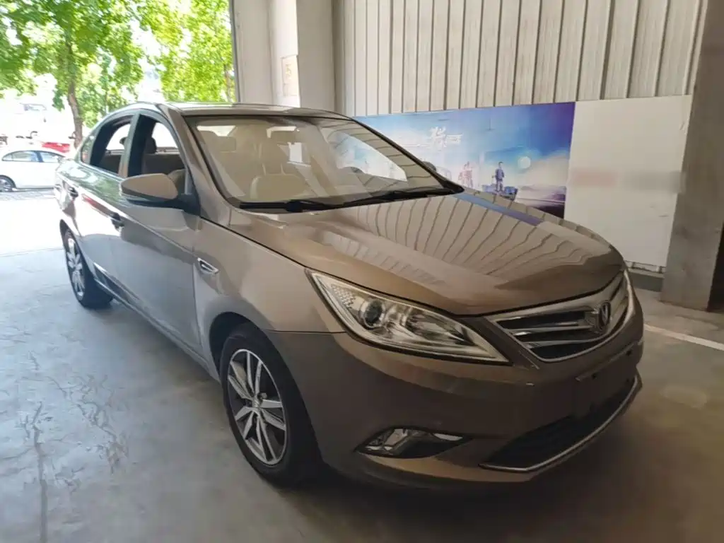 Changan Eado 2015 1.6L MT Luxury V