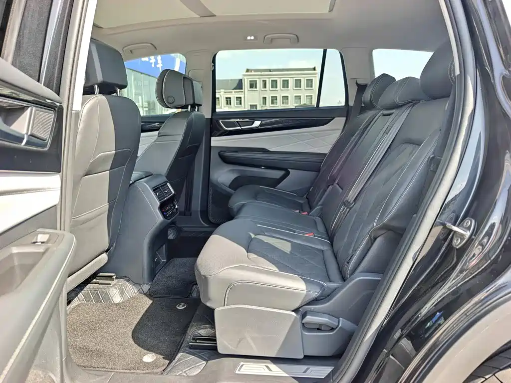 Volkswagen Teramont — миниатюра 17