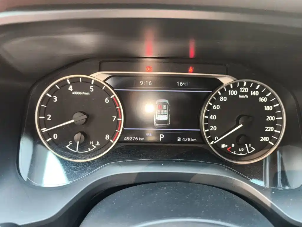 Nissan X-Trail — миниатюра 7