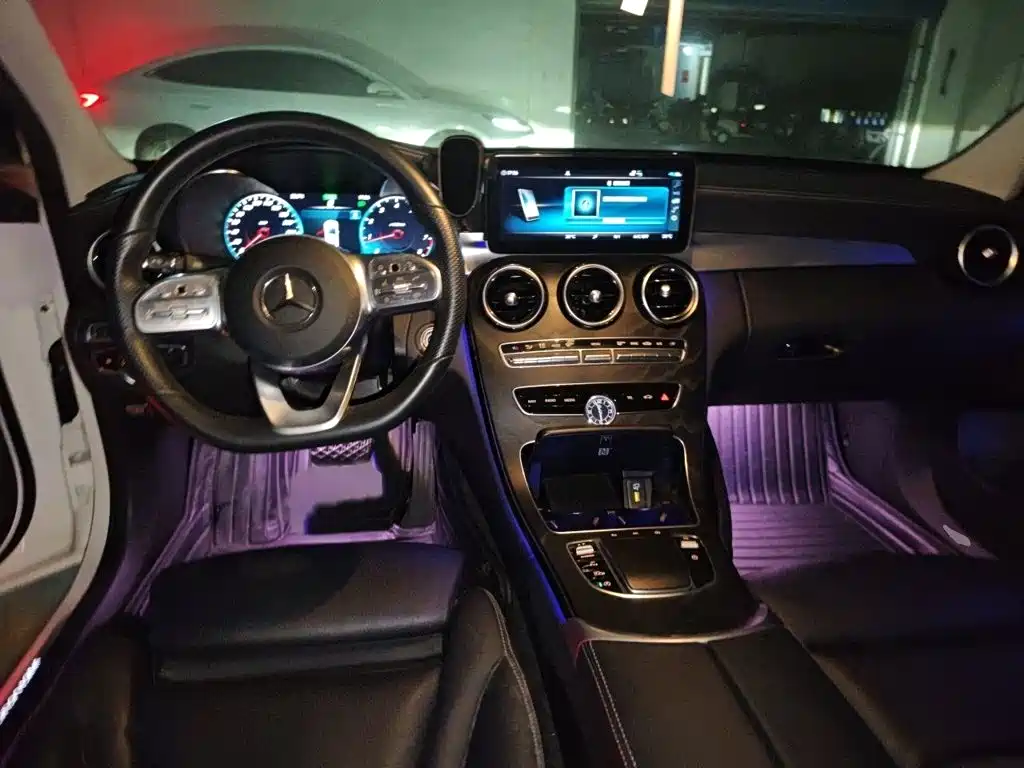 Mercedes-Benz C-Class — миниатюра 13