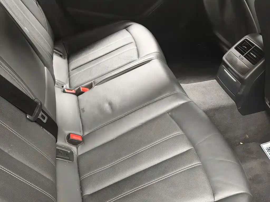 Audi A4L — миниатюра 8