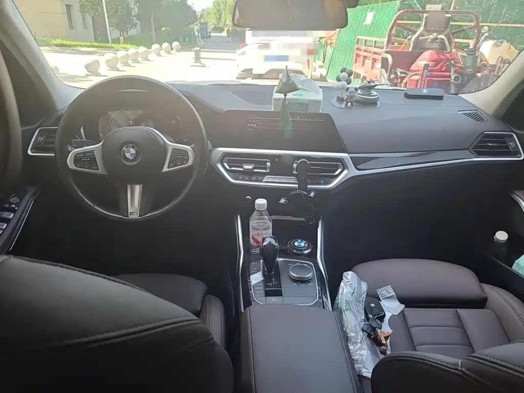 BMW 3 Series — миниатюра 13