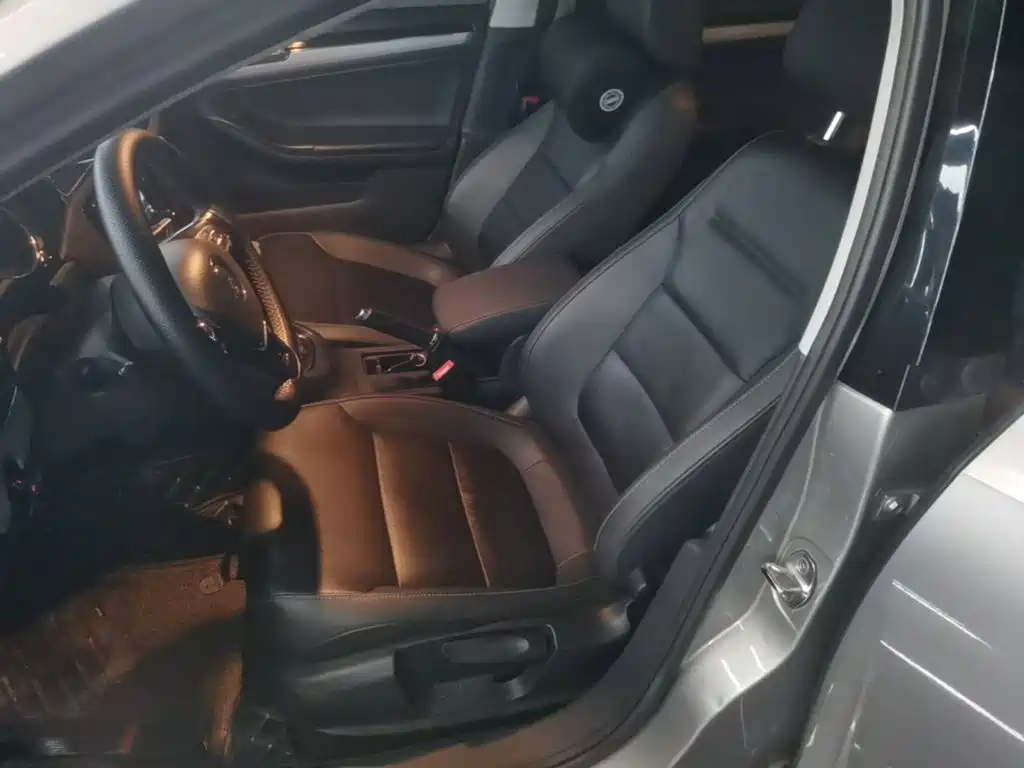 Volkswagen Sagitar — миниатюра 15