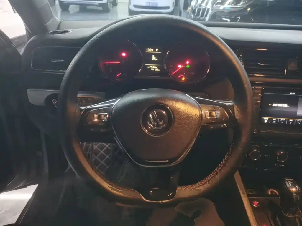 Volkswagen Sagitar — миниатюра 11