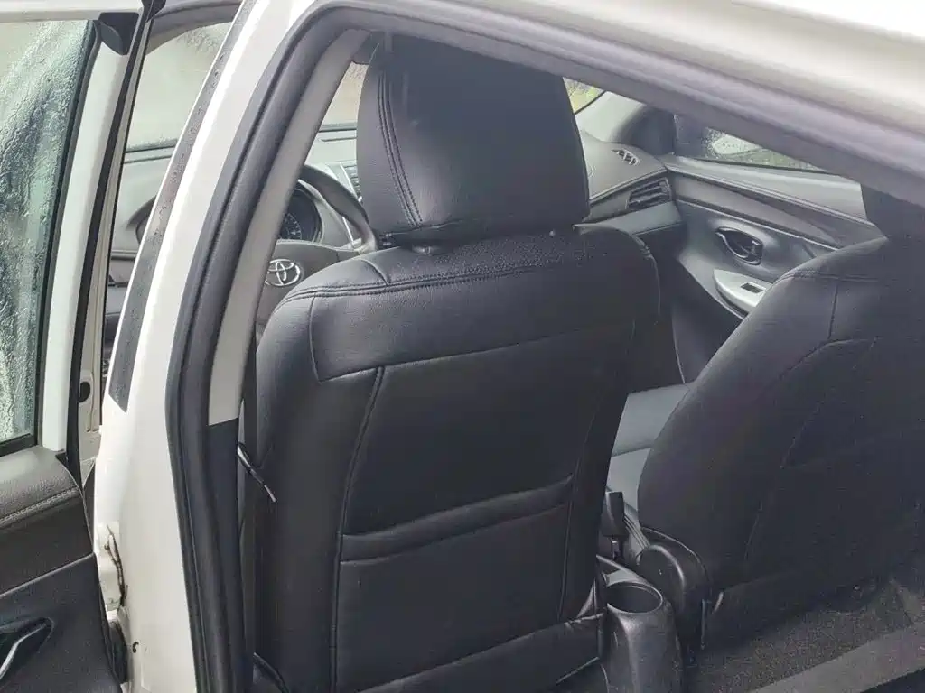 Toyota Yaris L — миниатюра 24