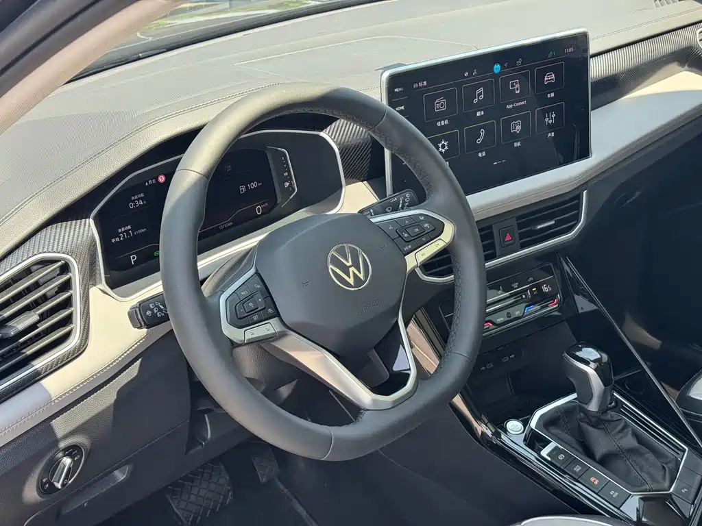Volkswagen Tayron 2024 330TSI Luxury Plus