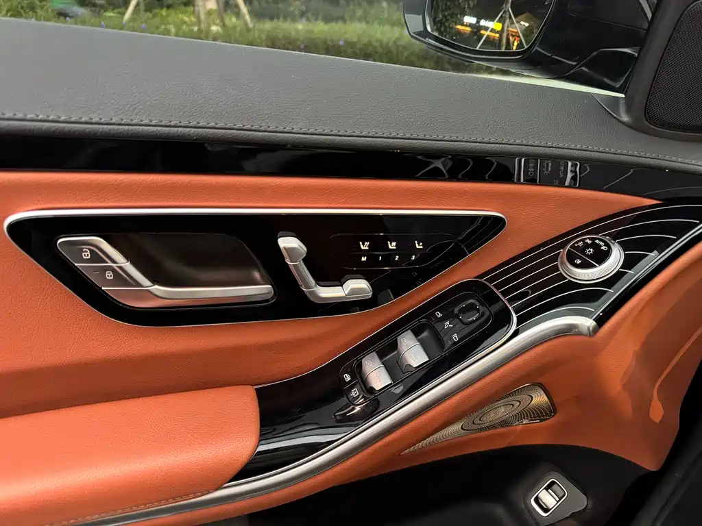 MERCEDES-BENZ S CLASS