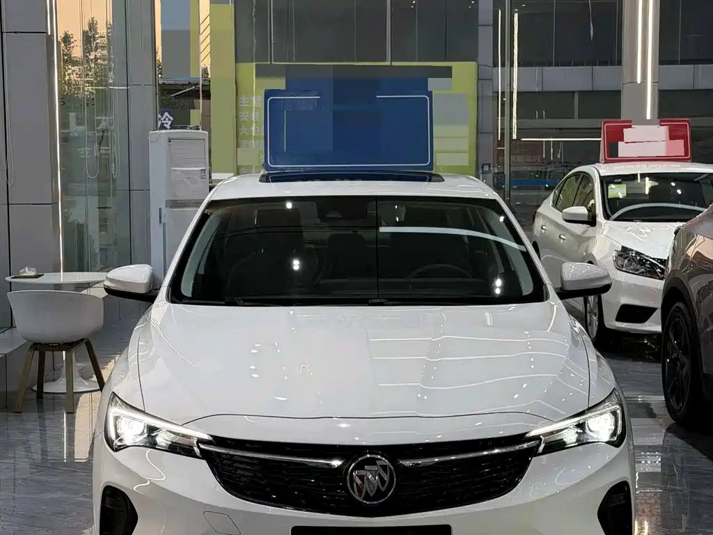 Buick Verano — миниатюра 11