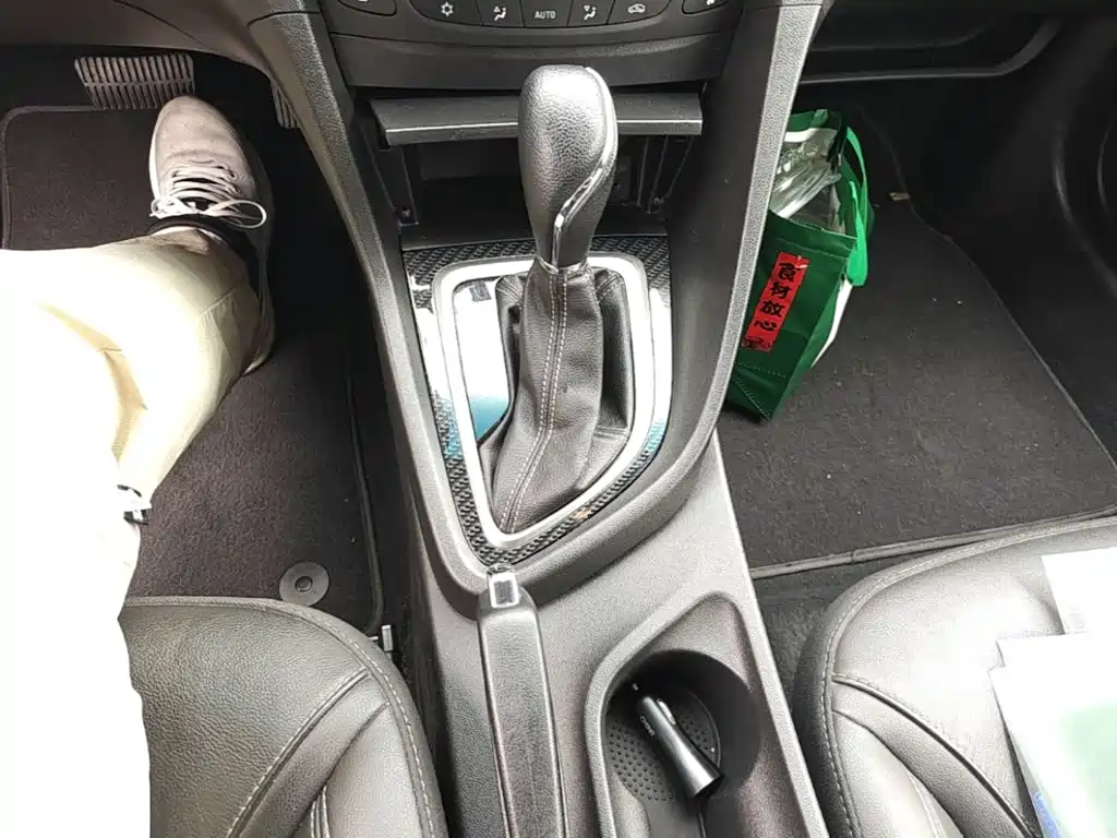 Buick Excelle — миниатюра 19