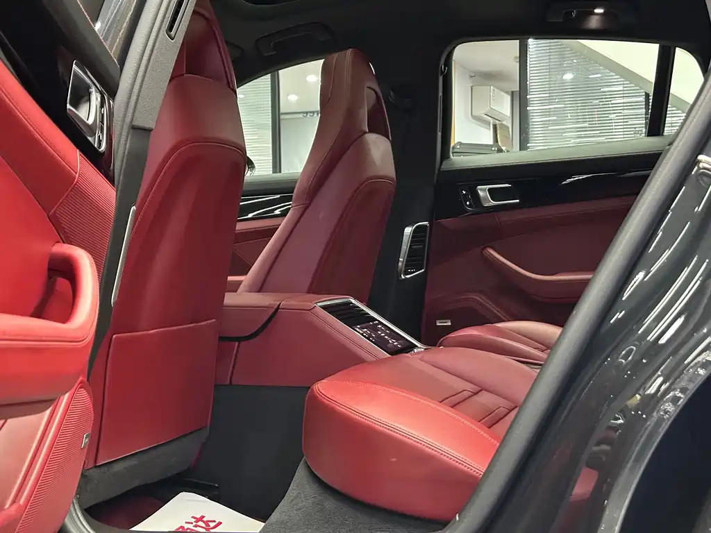 Porsche Panamera — миниатюра 8