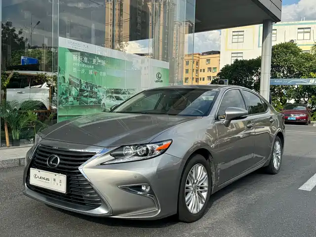 LEXUS  ES 2017