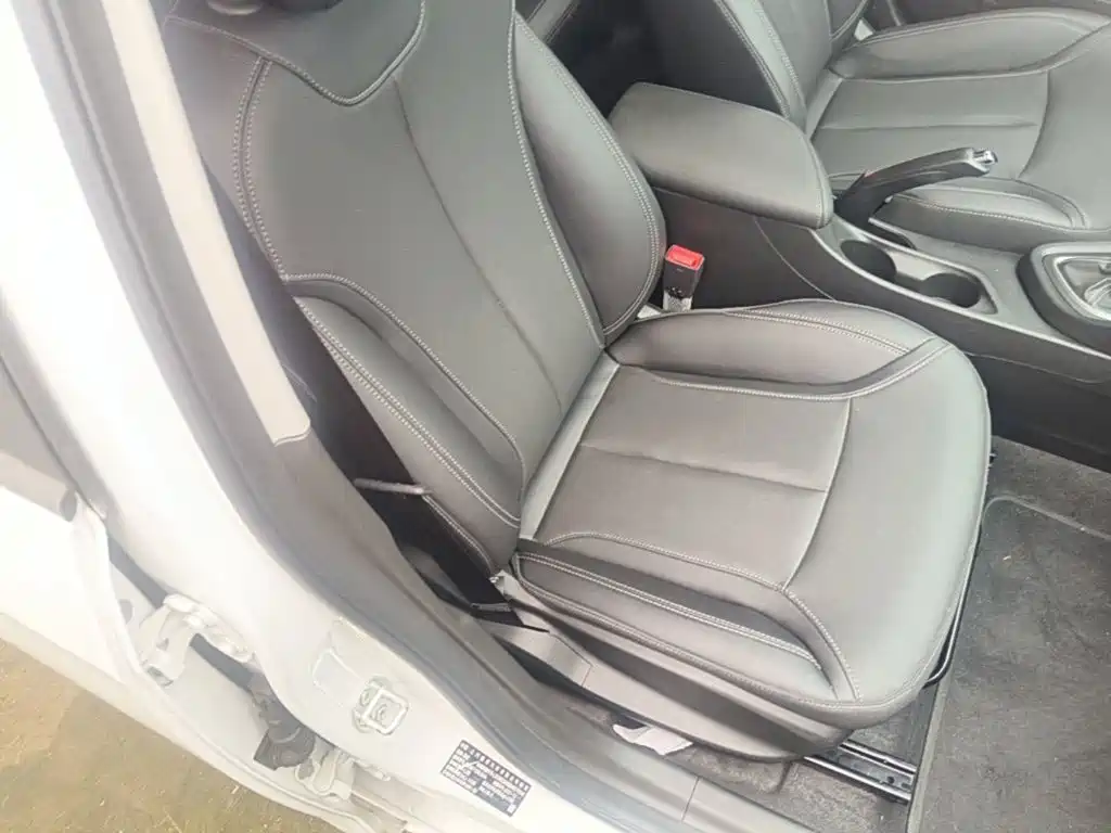Buick Excelle — миниатюра 25
