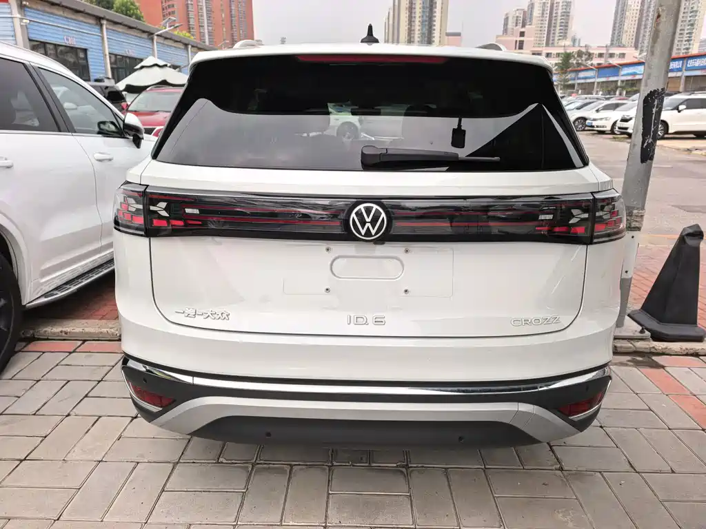 Volkswagen ID.6 Crozz — миниатюра 14