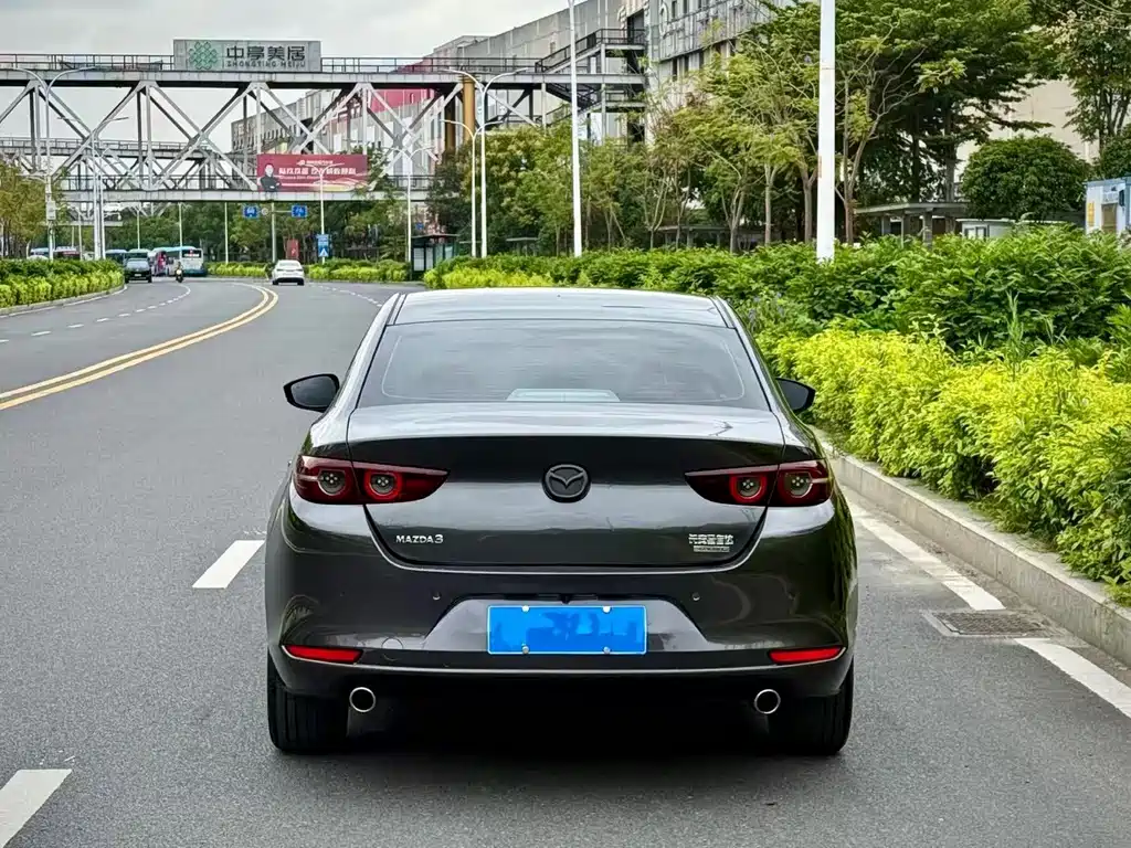 Mazda 3 Axela — миниатюра 4