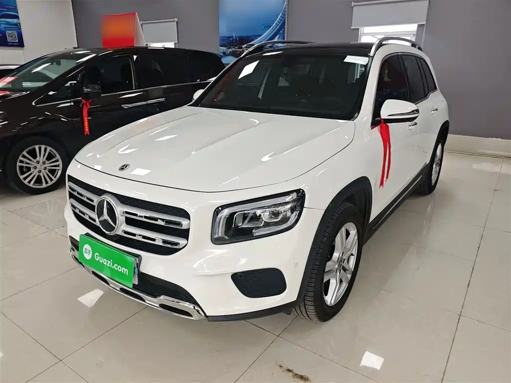 Mercedes-Benz GLB 2021