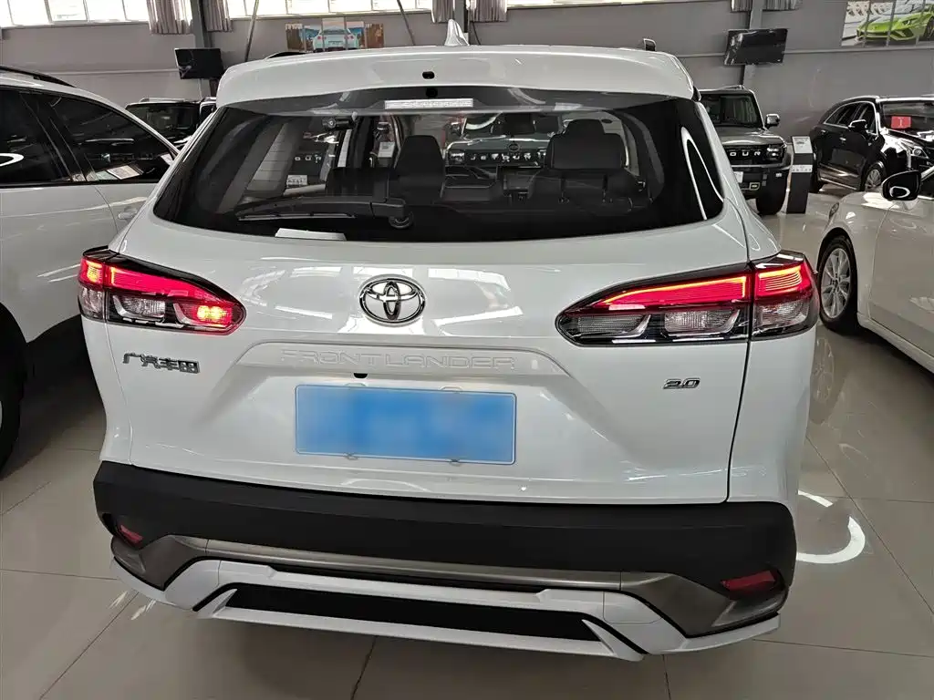 Toyota Frontlander 2022 2.0L CVT Luxury PLUS