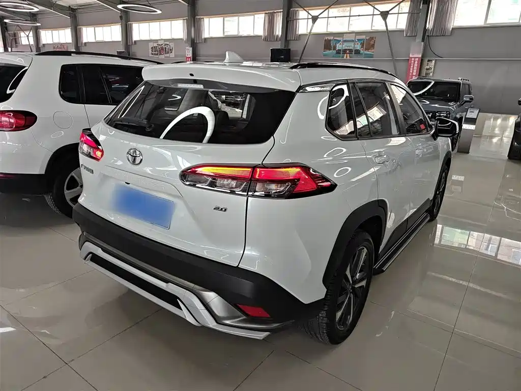 Toyota Frontlander 2022 2.0L CVT Luxury PLUS