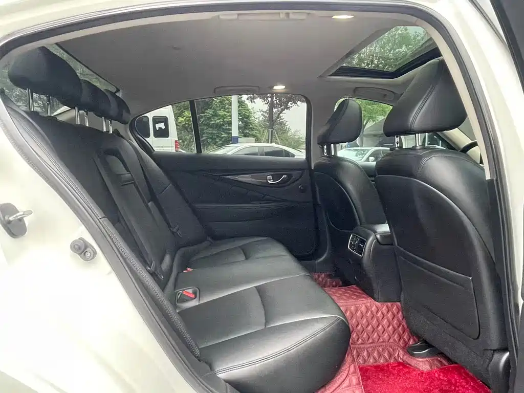Infiniti Q50L — миниатюра 8
