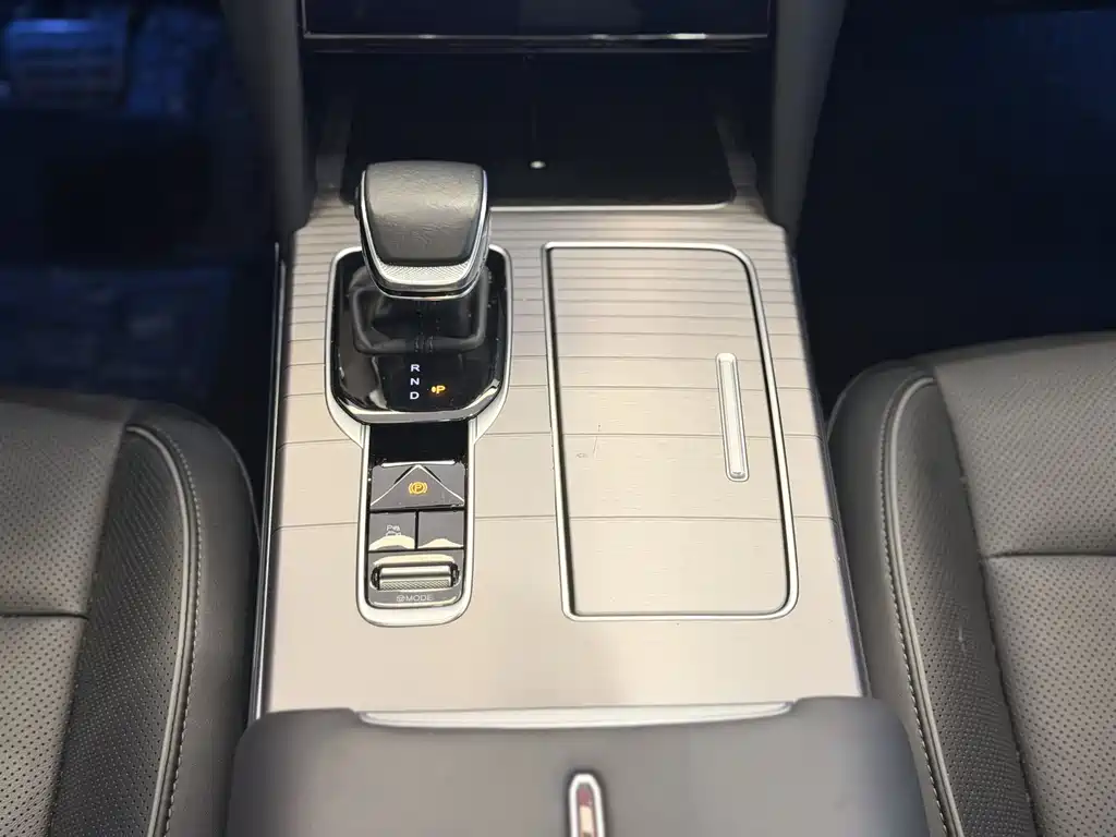 Hongqi HONGQI HS7 PHEV