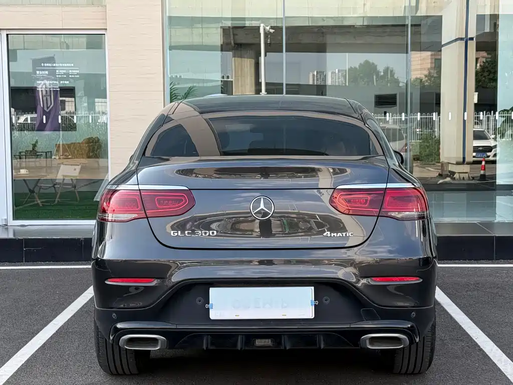 Mercedes-Benz GLC 2020 GLC 300 4MATIC SUV