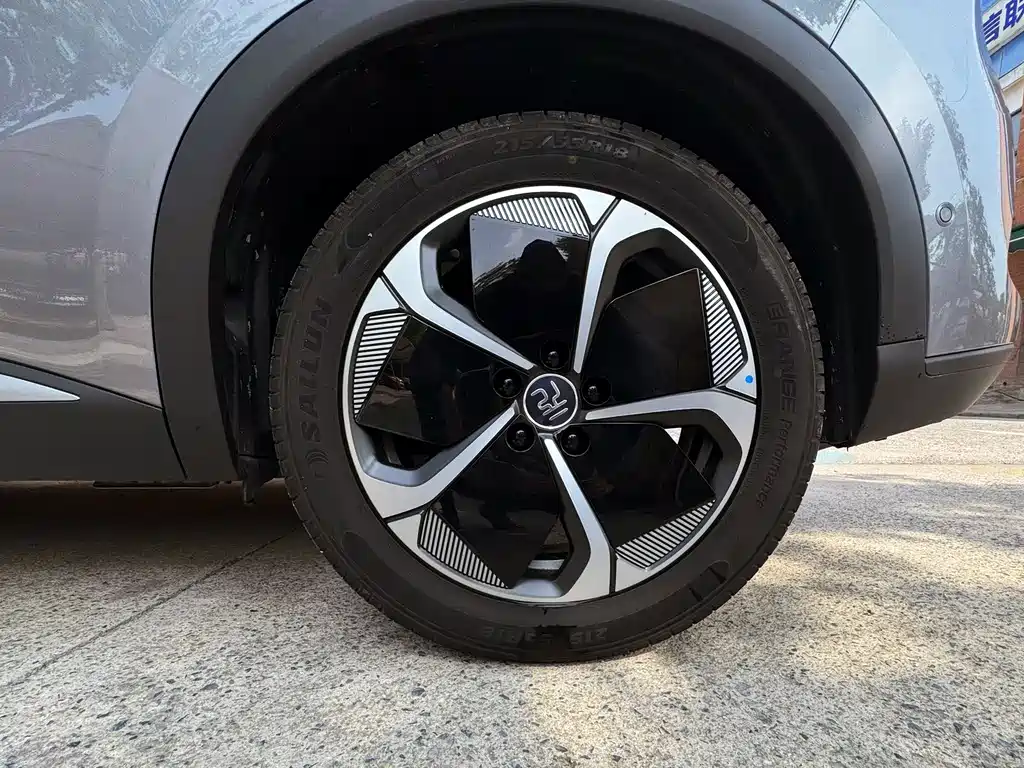 BYD Yuan Plus - фото 7