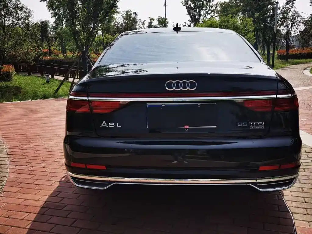 Audi A8 — миниатюра 9