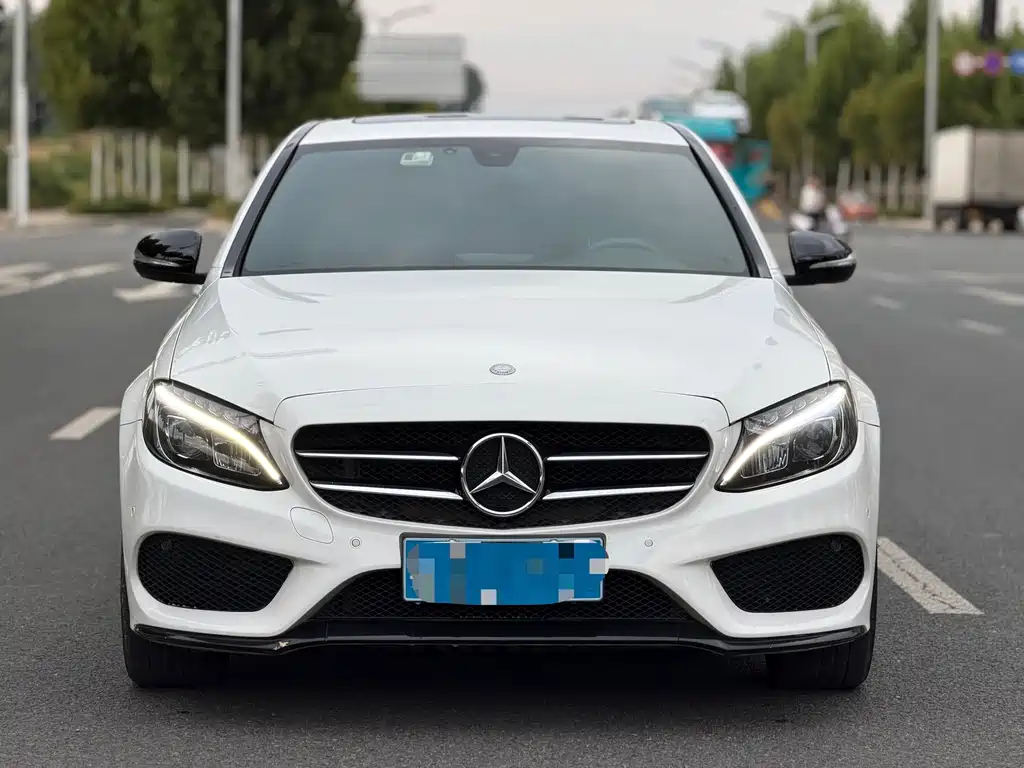Mercedes-Benz C-Class — миниатюра 2