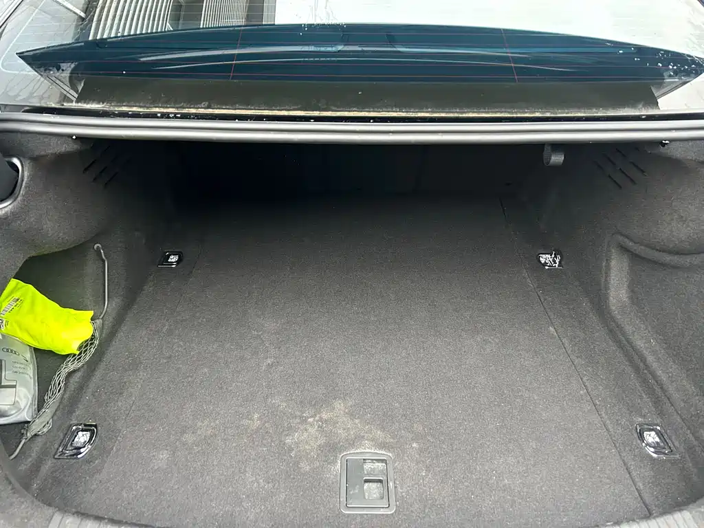 AUDI  A6L