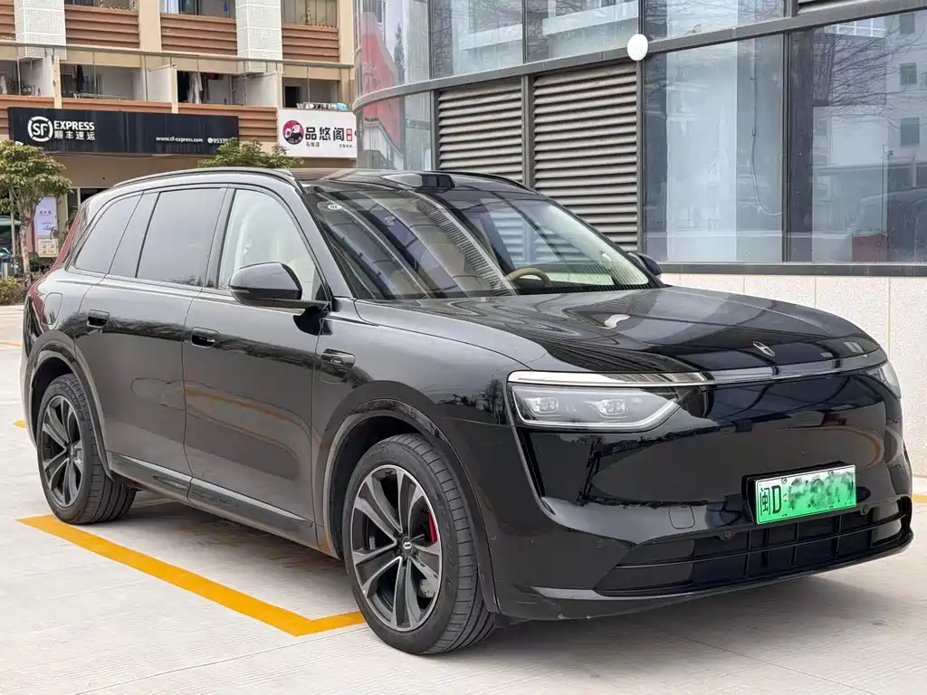 AITO ASK THE WORLD M8