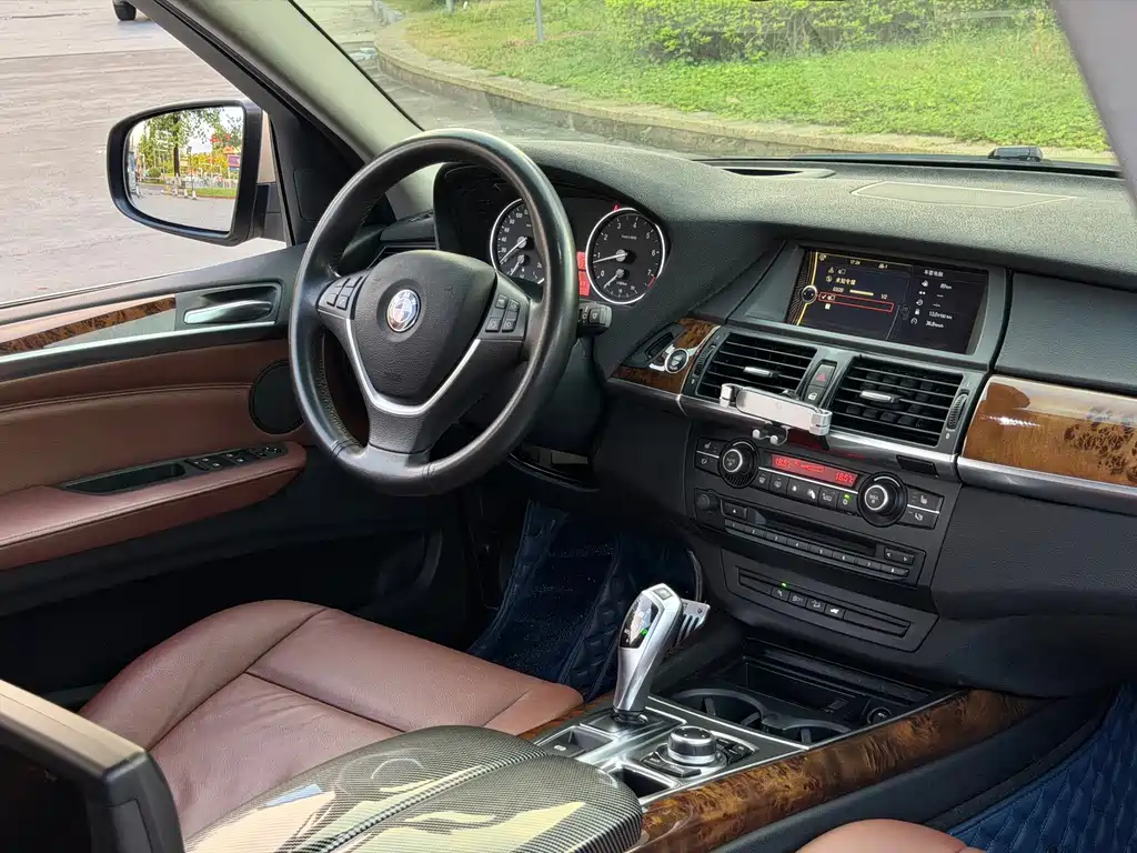 BMW X5 (Import) — миниатюра 9
