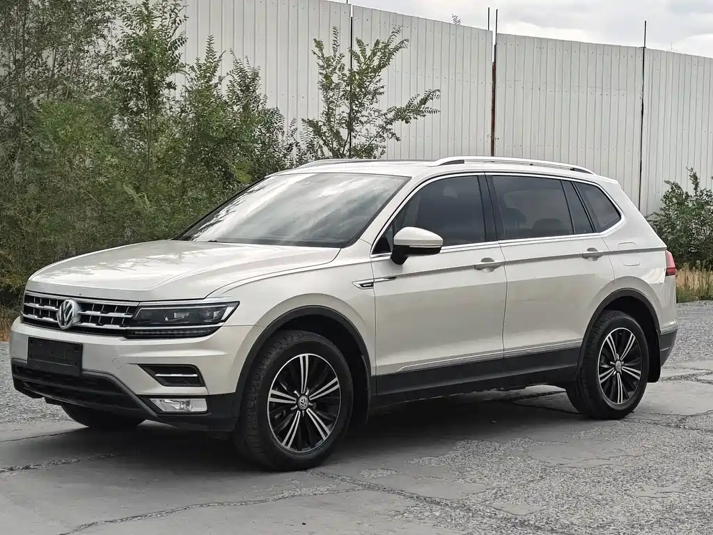 Volkswagen Tiguan L — миниатюра 3