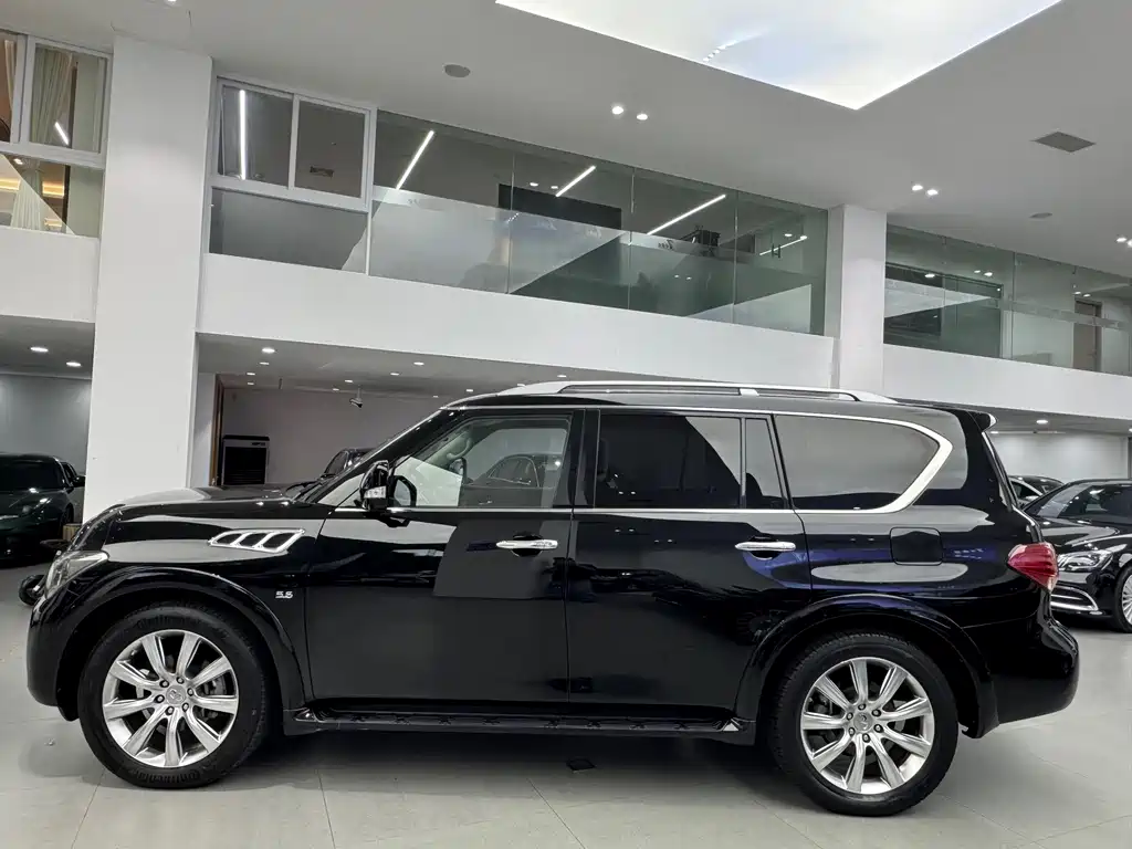 Infiniti QX80 — миниатюра 4