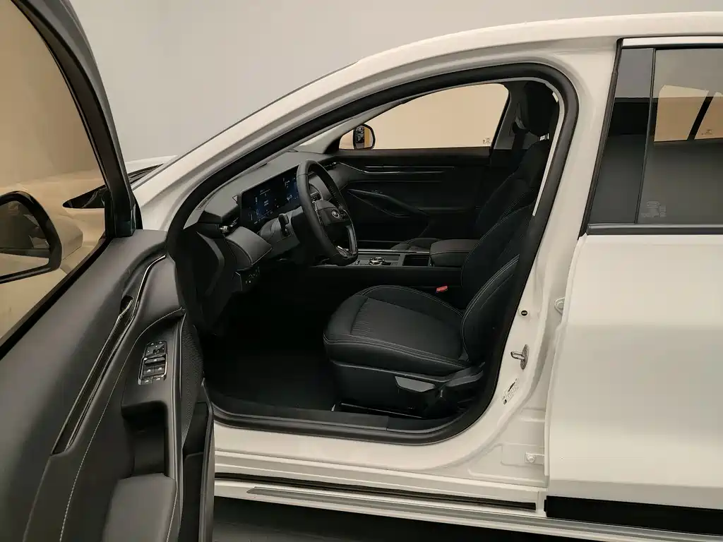Ford Mondeo — миниатюра 12