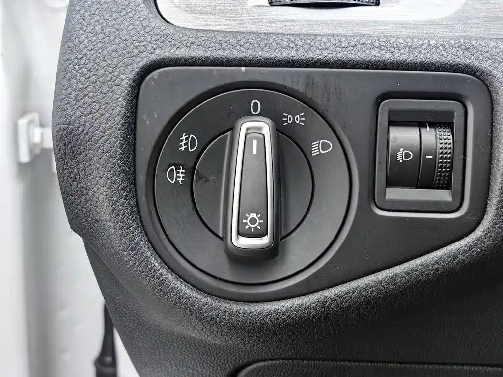 Volkswagen Golf — миниатюра 21