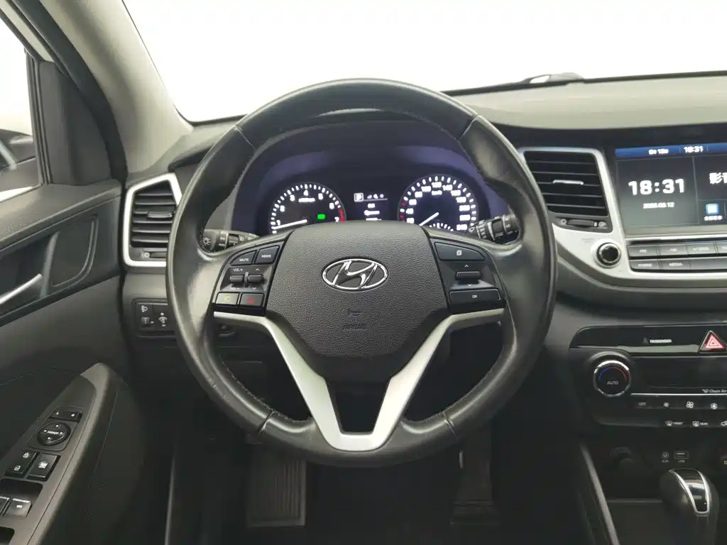 Hyundai Tucson — миниатюра 11