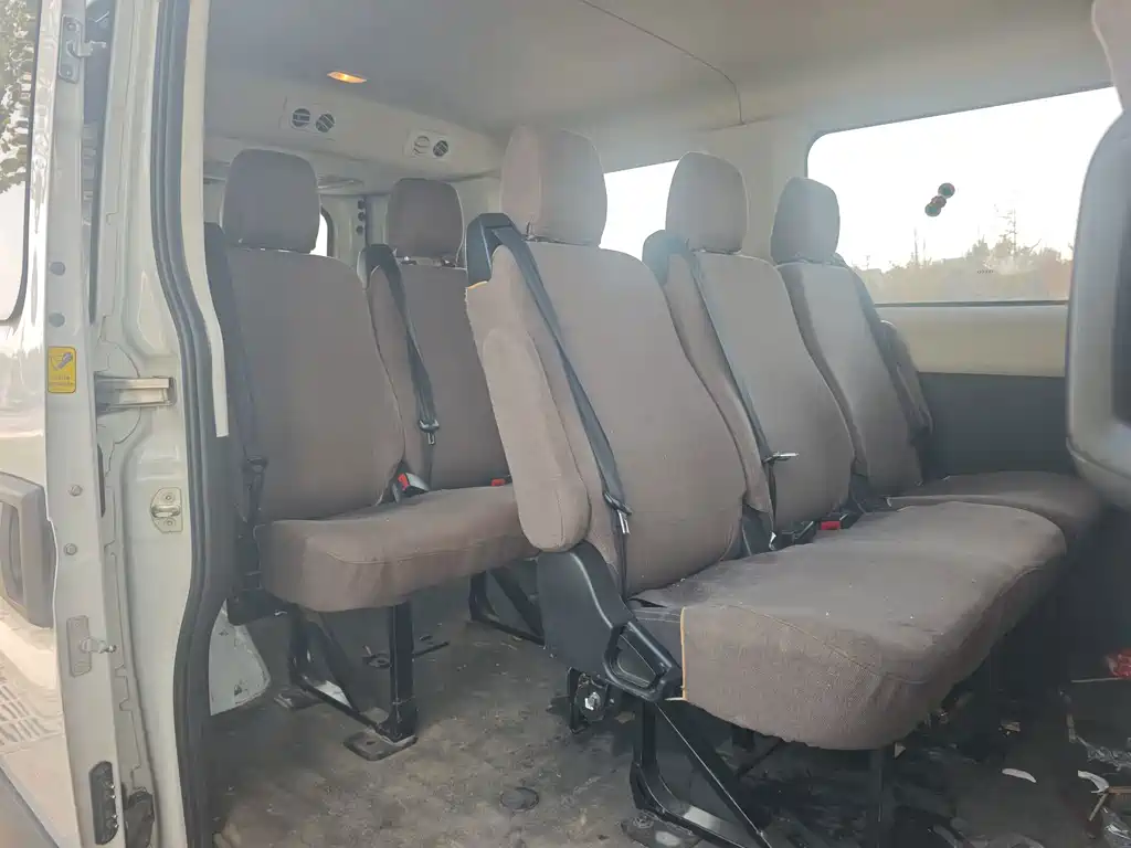 IVECO Ousheng — миниатюра 7