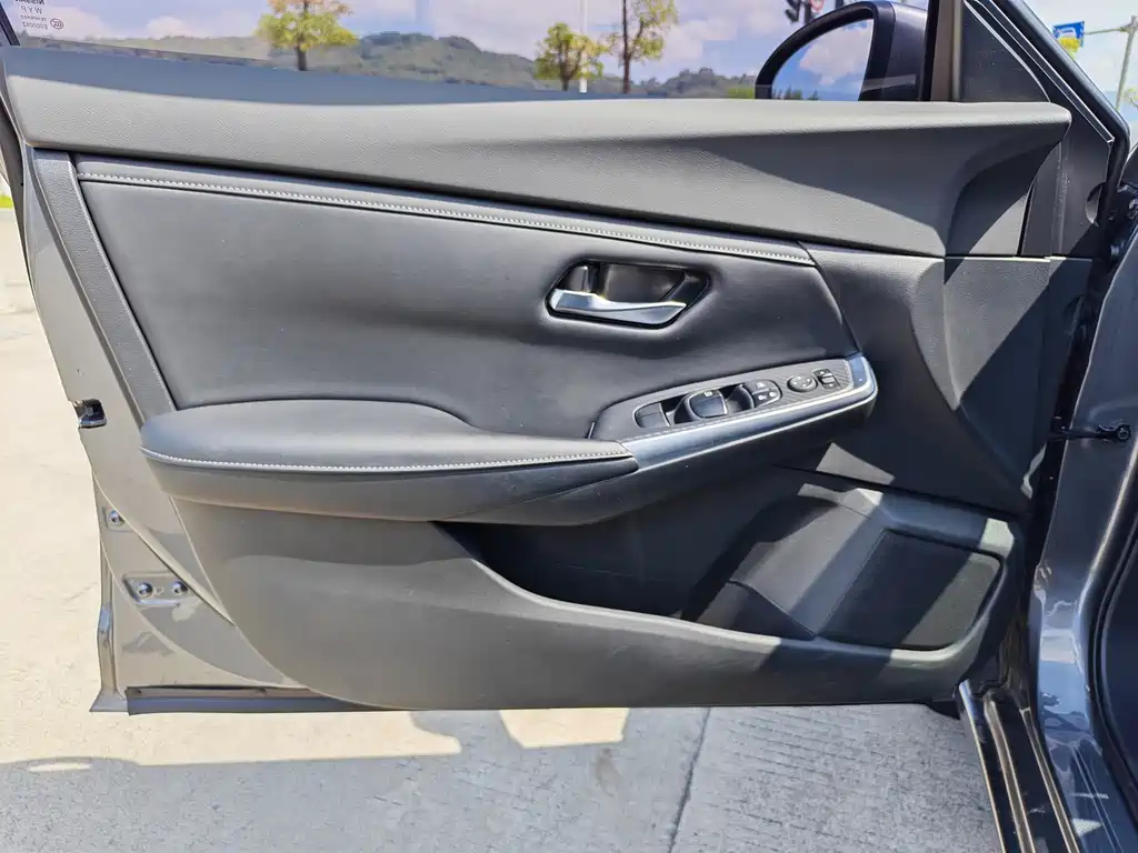 Nissan Sylphy — миниатюра 7
