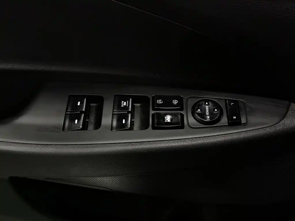 Hyundai Tucson — миниатюра 9