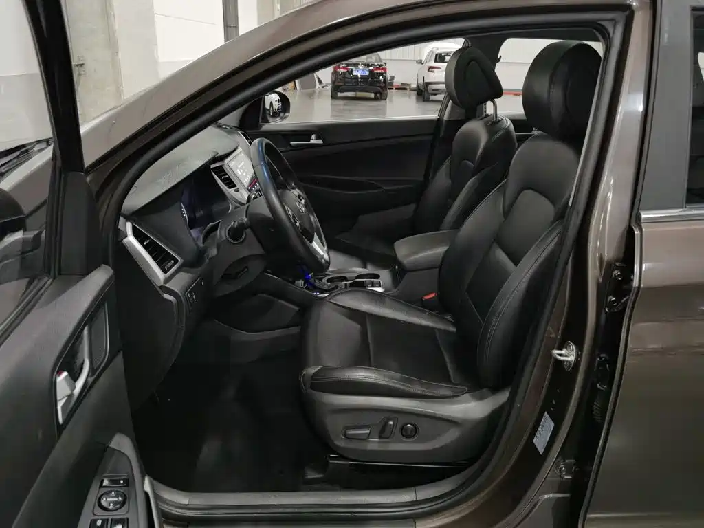 Hyundai Tucson — миниатюра 10