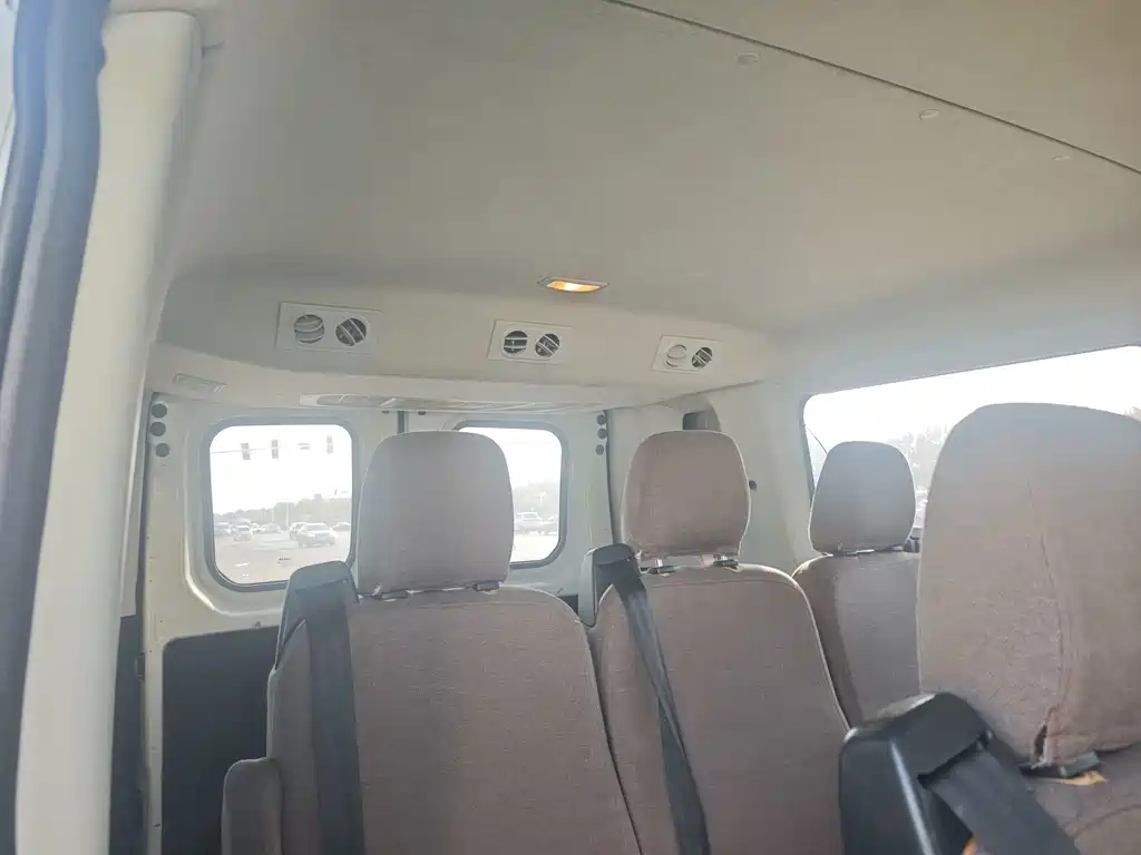 IVECO Ousheng — миниатюра 8