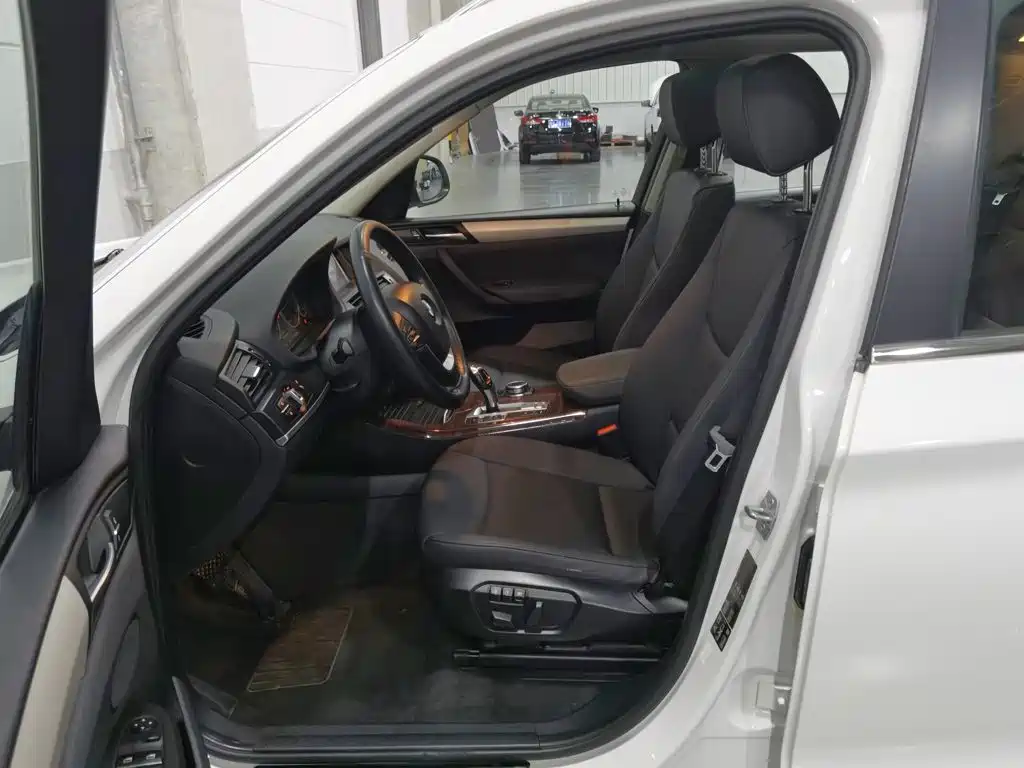 BMW X3 (Import) — миниатюра 10