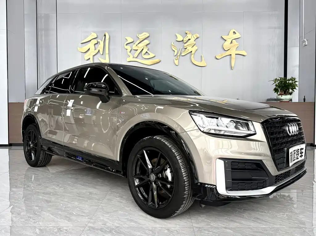 Audi Q2L — миниатюра 3