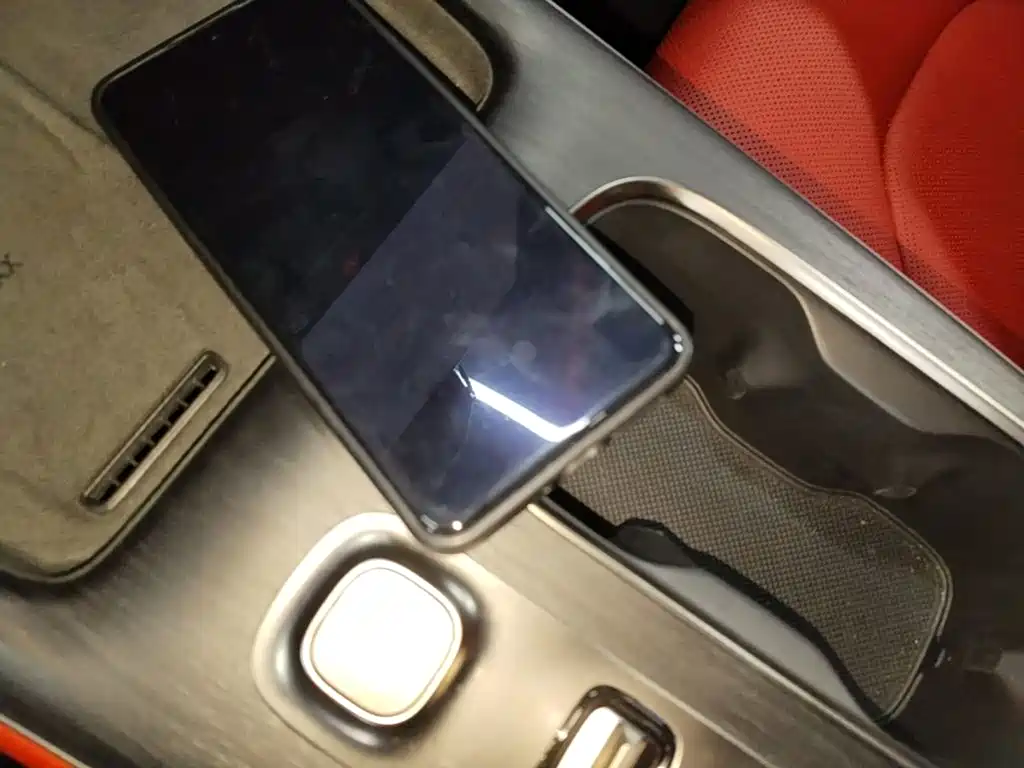 Xiaomi SU7 — миниатюра 9