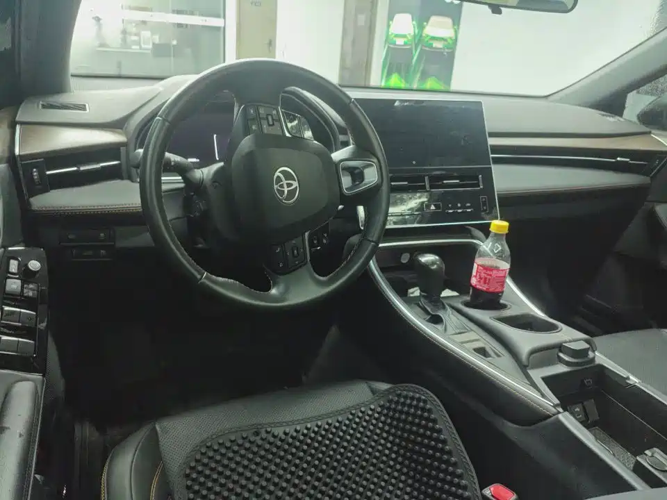 Toyota Avalon — миниатюра 2