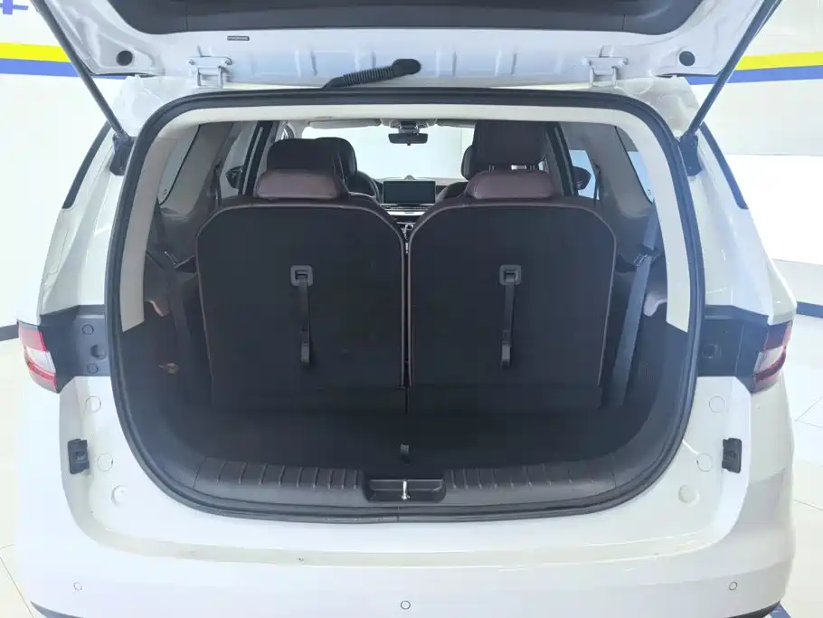 Geely Jia Ji — миниатюра 4