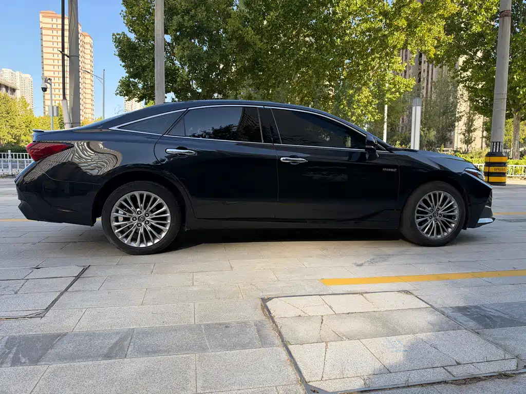 Toyota Avalon — миниатюра 17