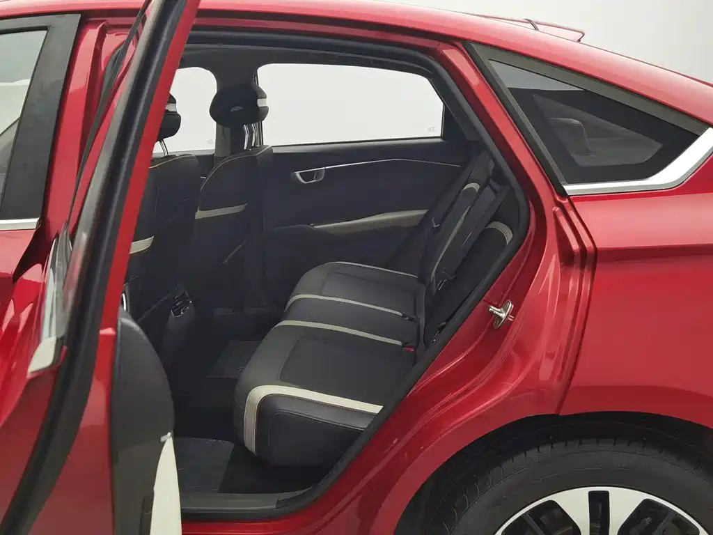 Baojun RC-6 — миниатюра 15
